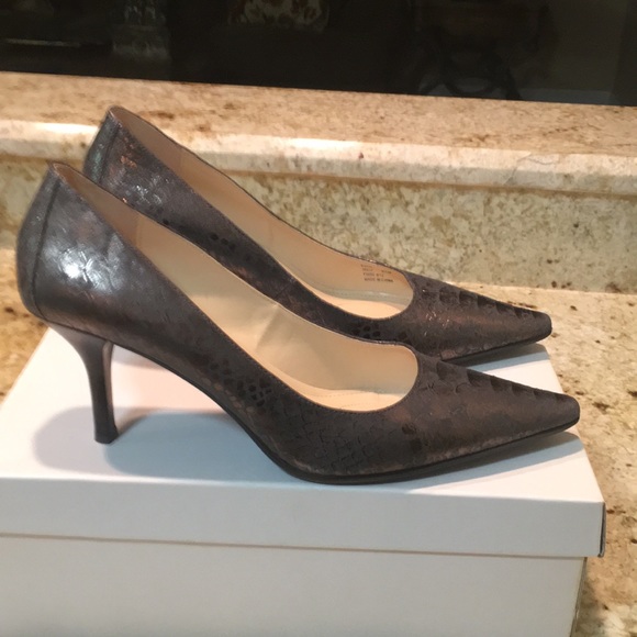 Shoes - Picture 3 of 3